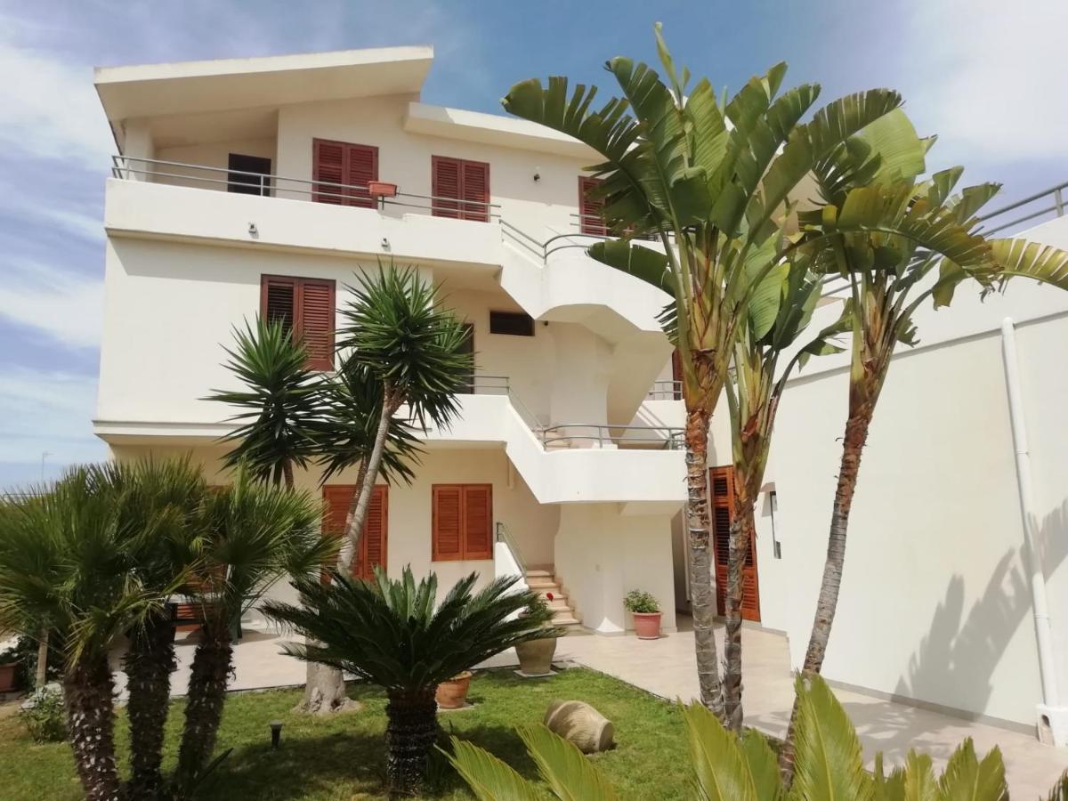 Villa Fiori Beach Менфи Экстерьер фото