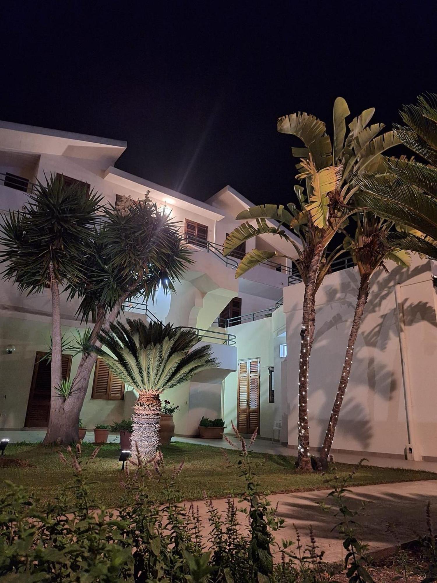 Villa Fiori Beach Менфи Экстерьер фото