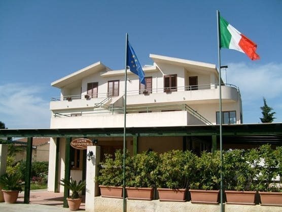 Villa Fiori Beach Менфи Экстерьер фото